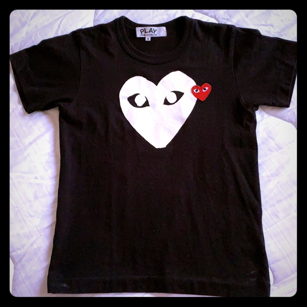 Comme Des Garçons PLAY tee shirt